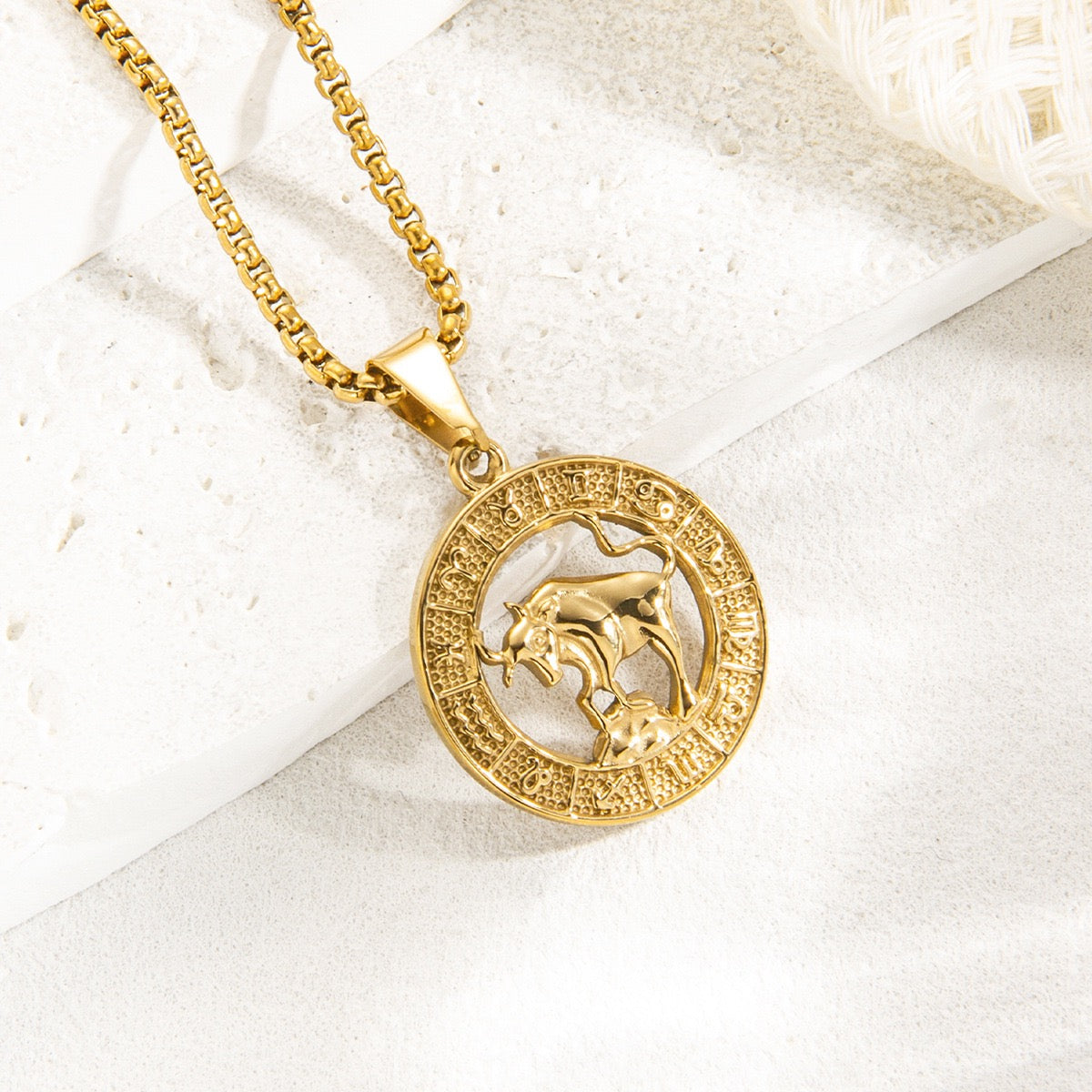 Gold Zodiac Constellation Pendant Necklace for Men Women, 12 Horoscope Sign Fashion Jewelry, Aries Leo Available
